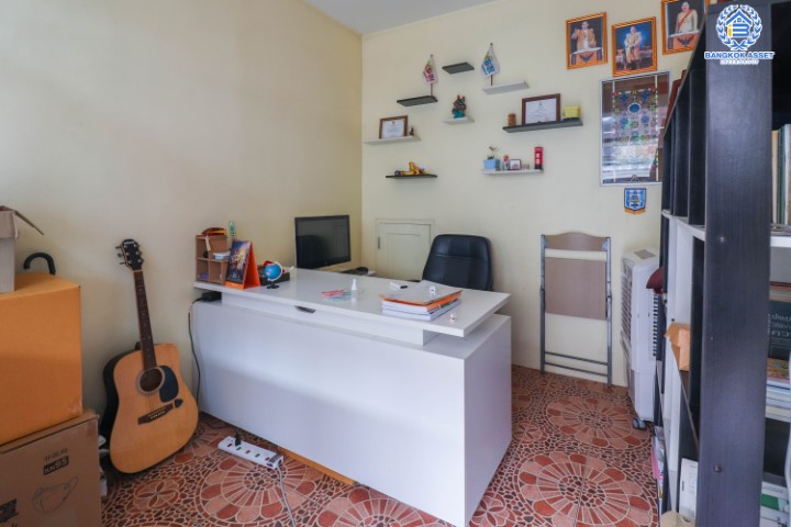 *****ทาวน์เฮ้าส์มือสองย่านนนทบุรี ม.พฤกษา49 บางใหญ่-แก้วอินทร์ บนเนื้อที่ 17.4 ตร.ว. ฟังก์ชัน 3 ห้องนอน 2 ห้องน้ำ แถมฟรี! 2 เครื่องปรับอากาศ 1 เครื่องทำน้ำอุ่น บ้านสวยพร้อมเข้าอยู่ ทำเลดี เชื่อมต่อถ.กาญจนาภิเษก, ถ.รัตนาธิเบศร์ ใกล้รถไฟฟ้าสายสีม่วง "สถานีตลาดบางใหญ่" จองเลย!!